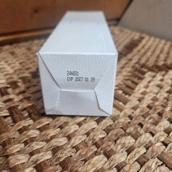 New 2-in-1 CLE Oxygen Foam Cleanser and Flash Mask 4.05 oz. - Picture 7 of 7